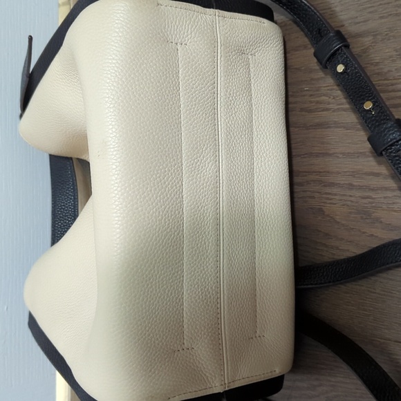 Kate Spade Knot Bag - BNWOT - Picture 4 of 8